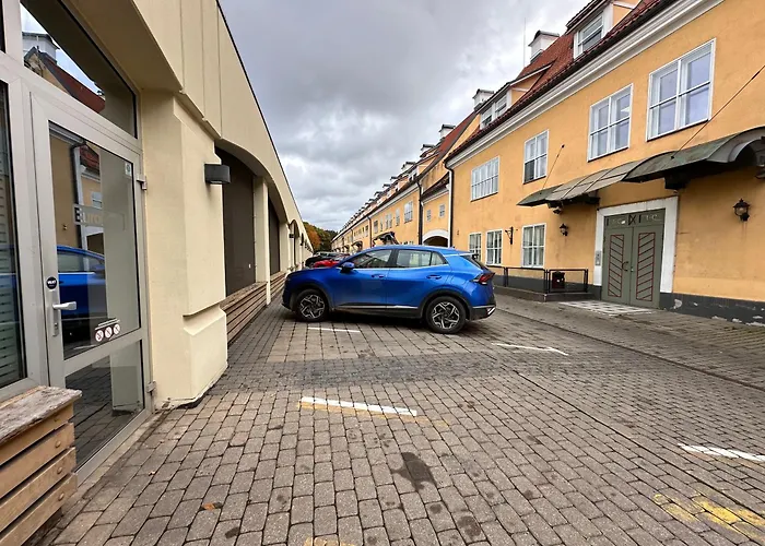 2 Level Apartments In Old Town